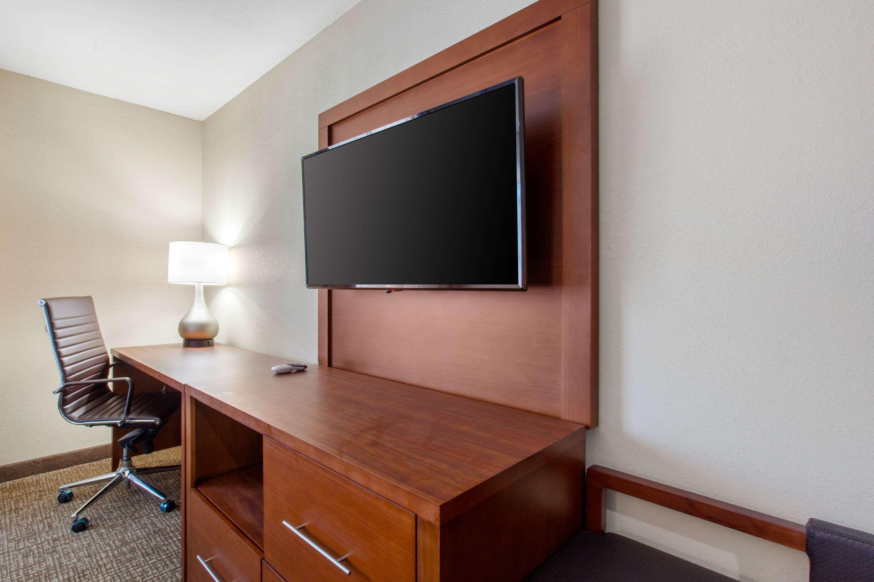 Comfort Inn & Suites Pinetop Show Low Lakeside Extérieur photo
