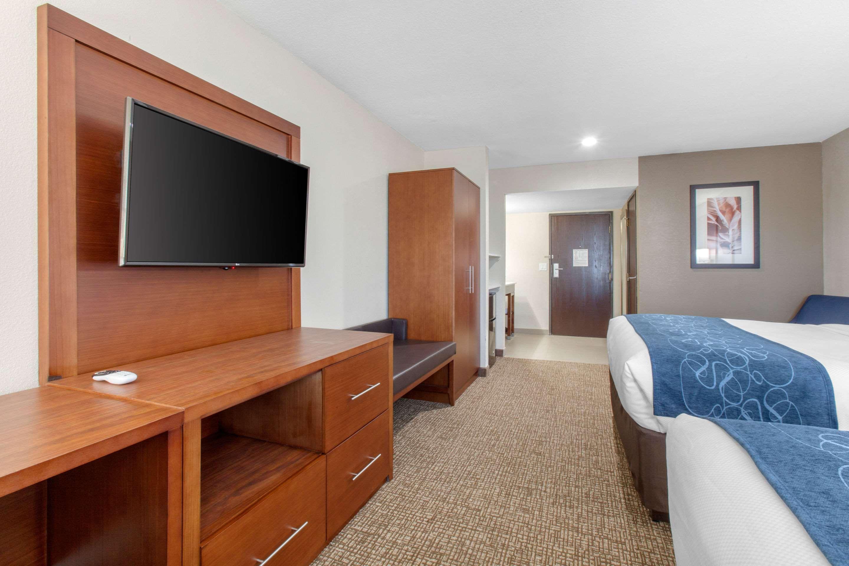 Comfort Inn & Suites Pinetop Show Low Lakeside Extérieur photo
