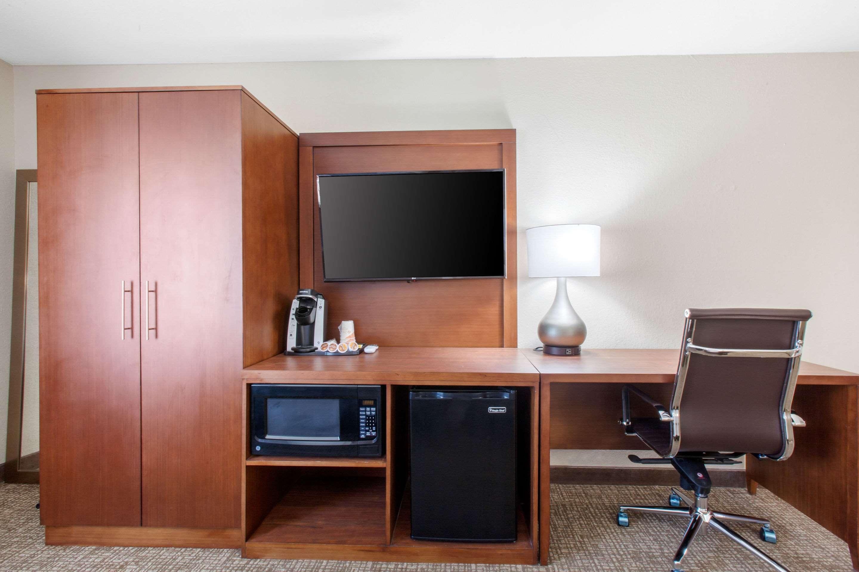 Comfort Inn & Suites Pinetop Show Low Lakeside Extérieur photo