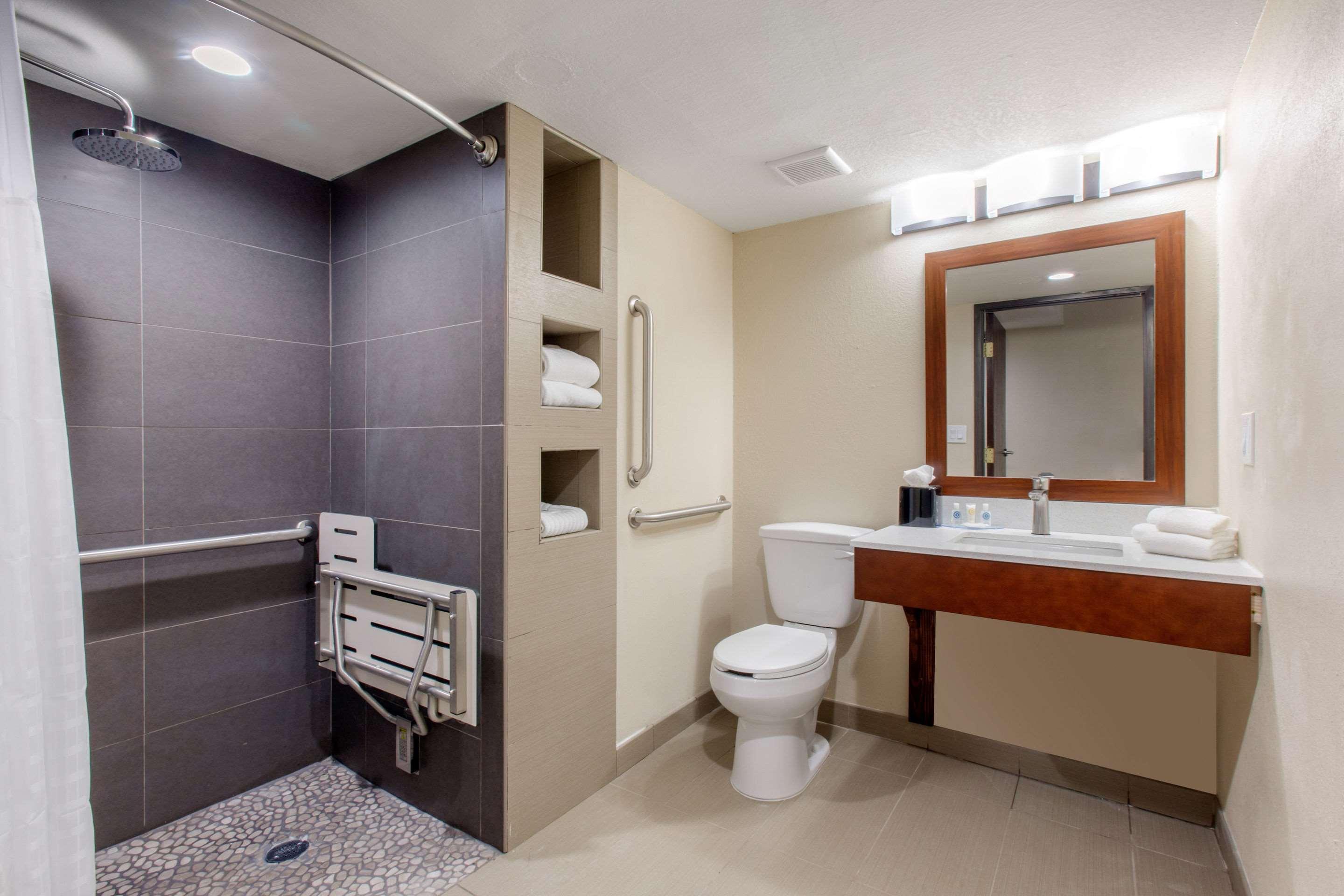 Comfort Inn & Suites Pinetop Show Low Lakeside Extérieur photo