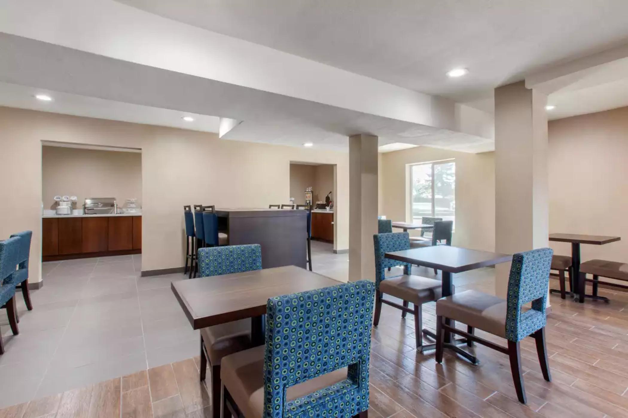 Comfort Inn & Suites Pinetop Show Low Lakeside Extérieur photo