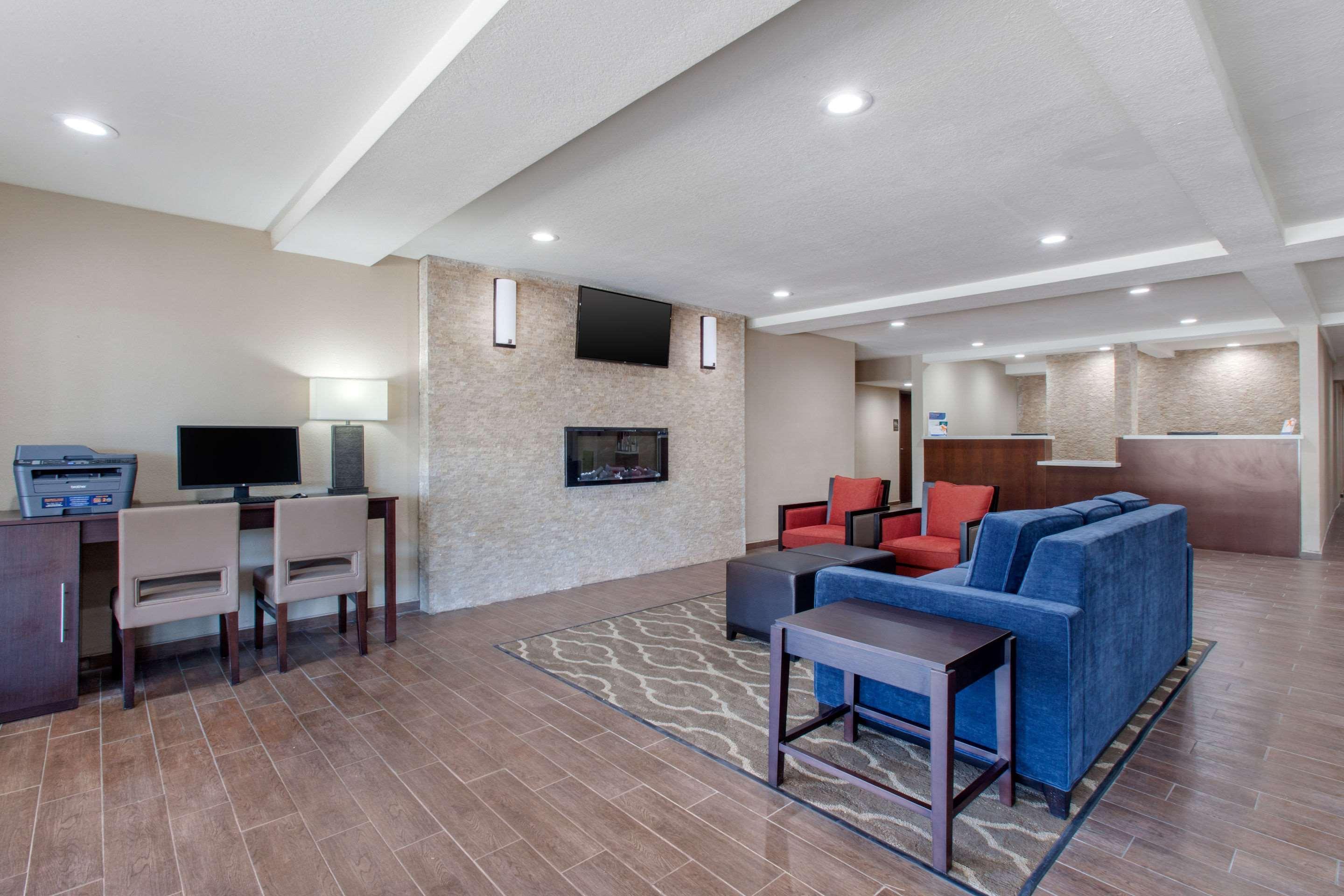 Comfort Inn & Suites Pinetop Show Low Lakeside Extérieur photo