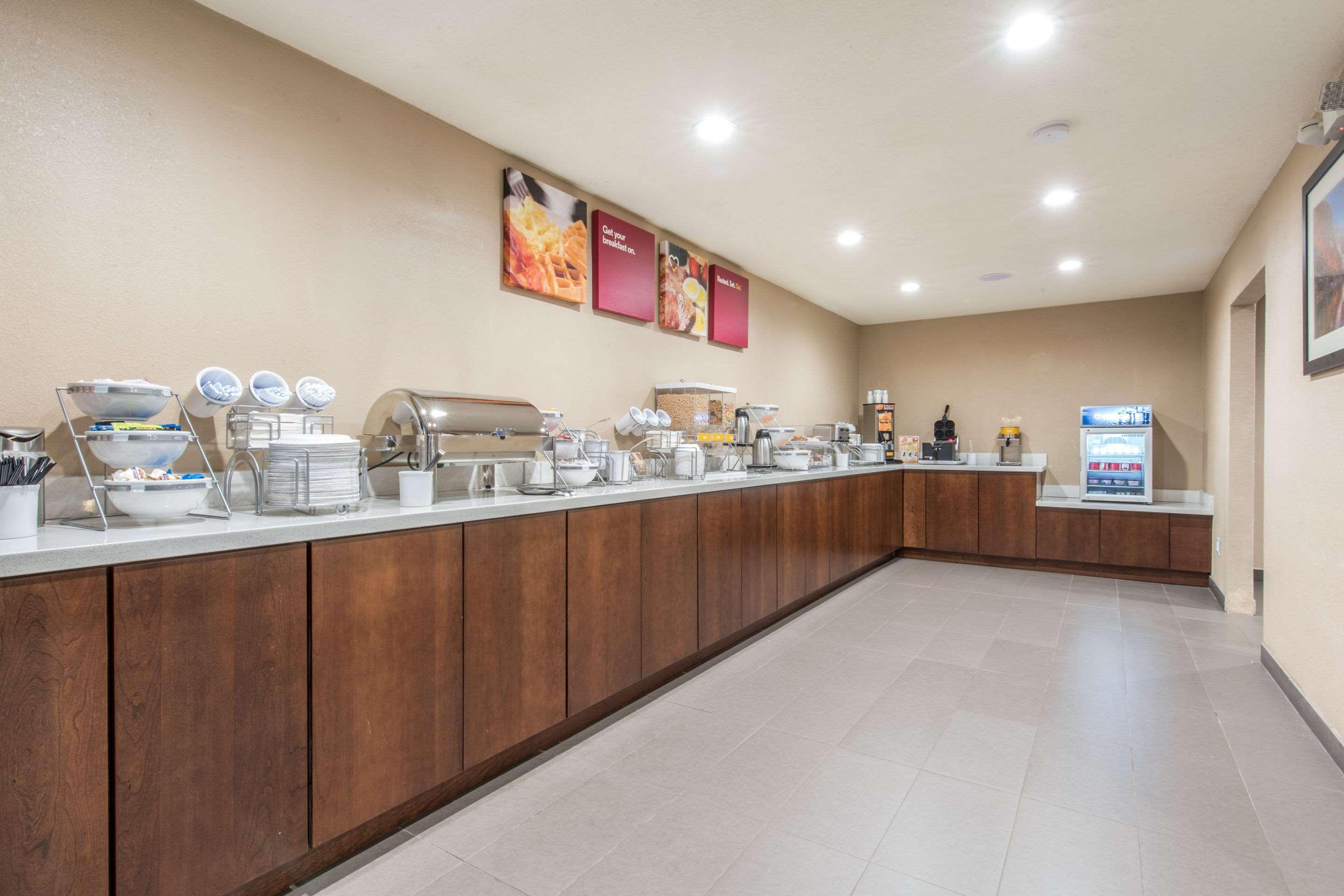 Comfort Inn & Suites Pinetop Show Low Lakeside Extérieur photo