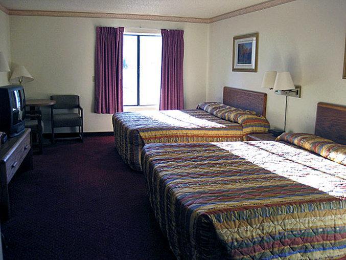 Comfort Inn & Suites Pinetop Show Low Lakeside Extérieur photo