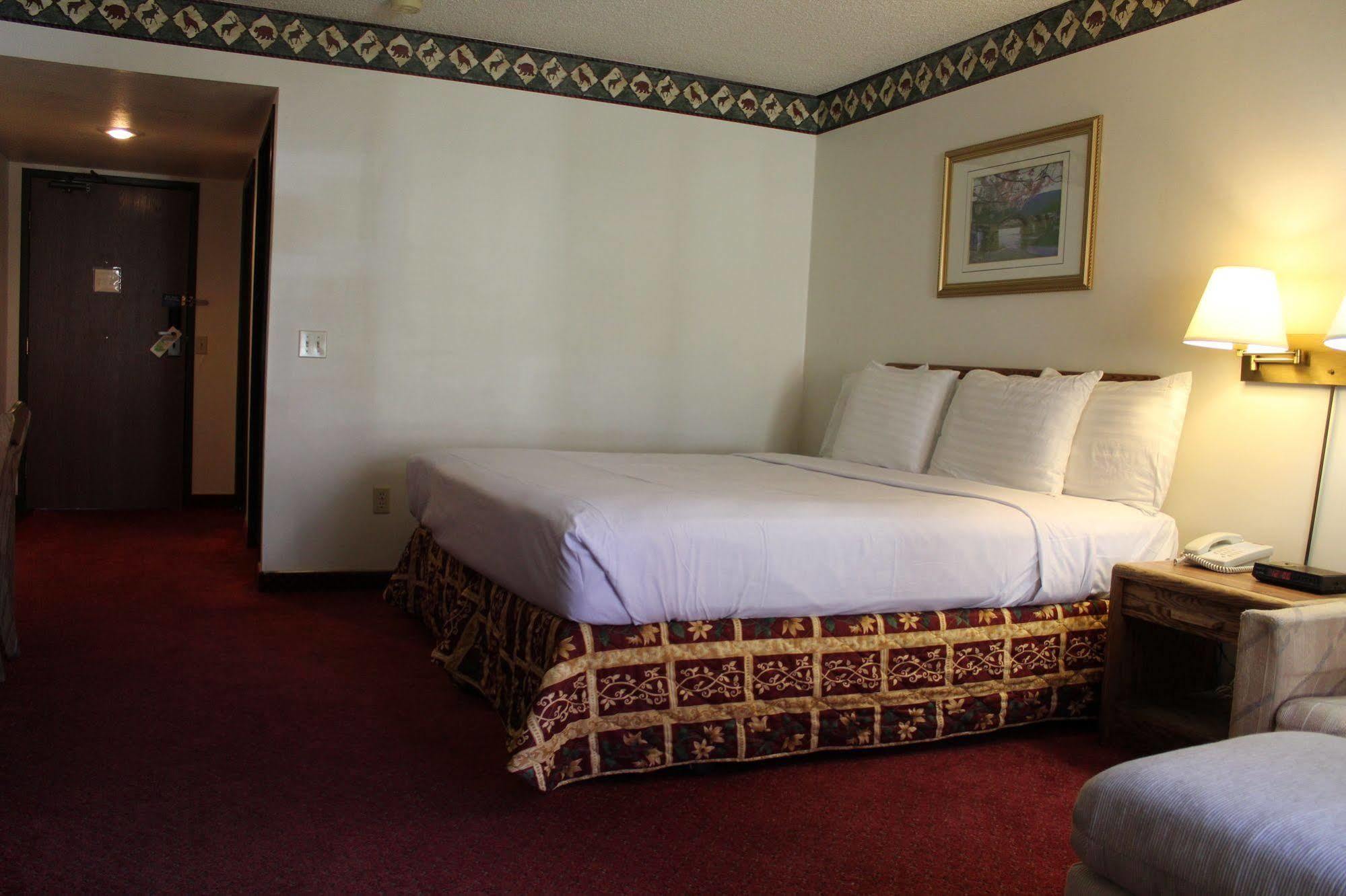 Comfort Inn & Suites Pinetop Show Low Lakeside Extérieur photo