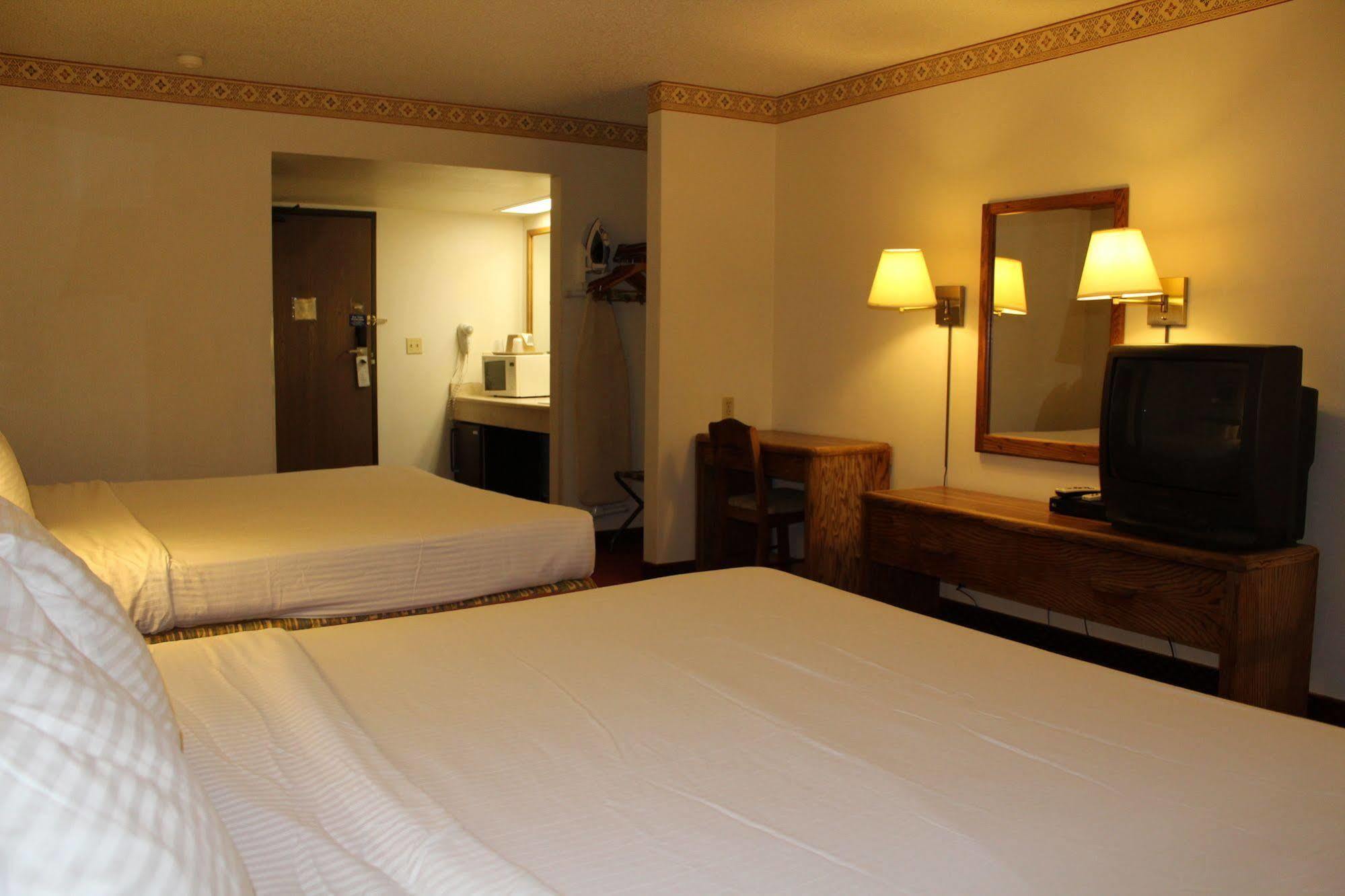 Comfort Inn & Suites Pinetop Show Low Lakeside Extérieur photo