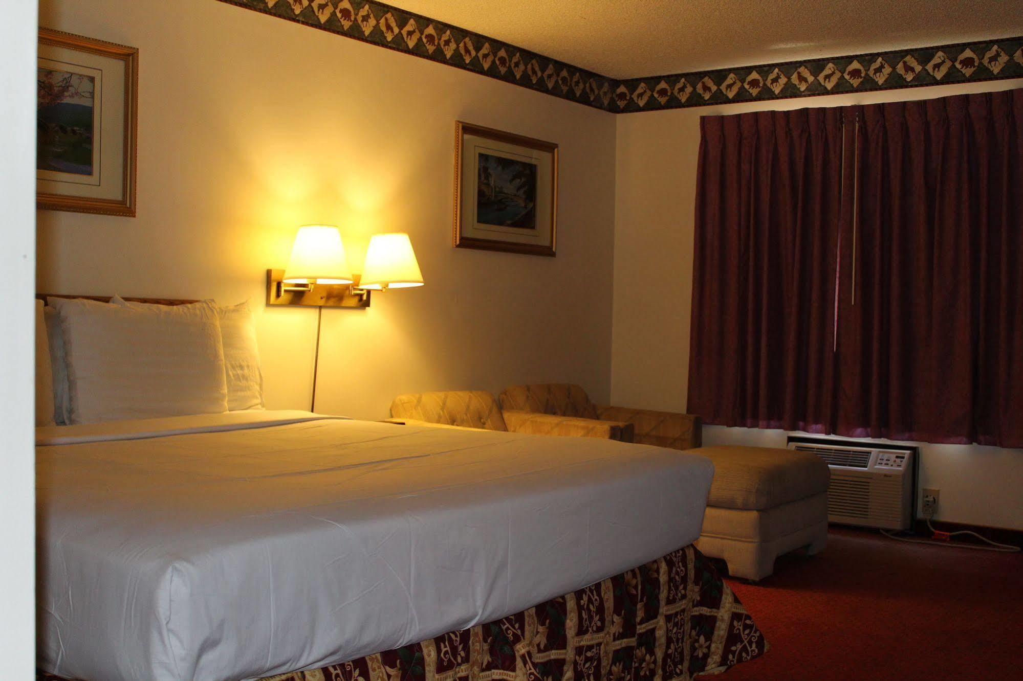 Comfort Inn & Suites Pinetop Show Low Lakeside Extérieur photo